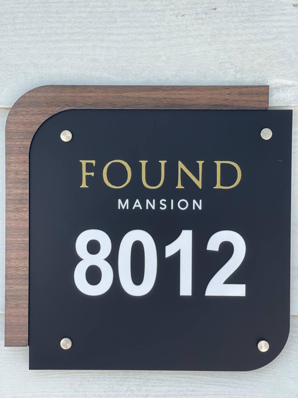 Found Mansion Otel Pantai Cenang  Dış mekan fotoğraf