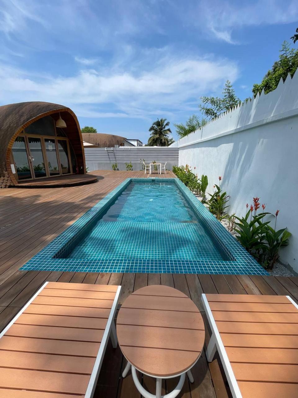 Found Mansion Otel Pantai Cenang  Dış mekan fotoğraf