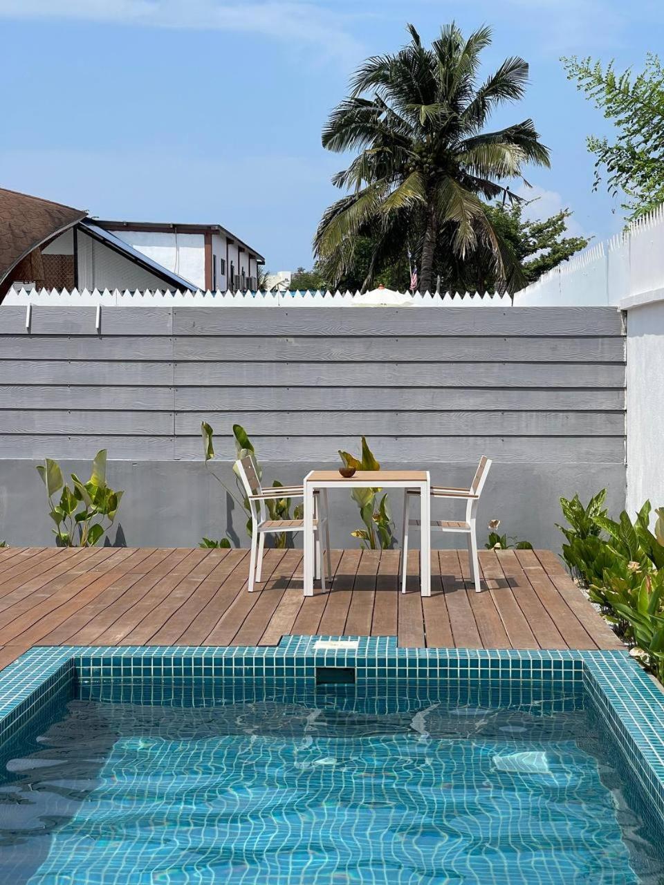 Found Mansion Otel Pantai Cenang  Dış mekan fotoğraf