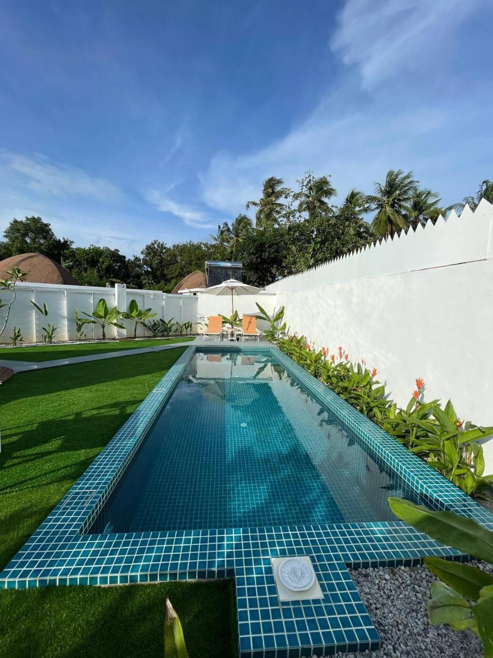 Found Mansion Otel Pantai Cenang  Dış mekan fotoğraf
