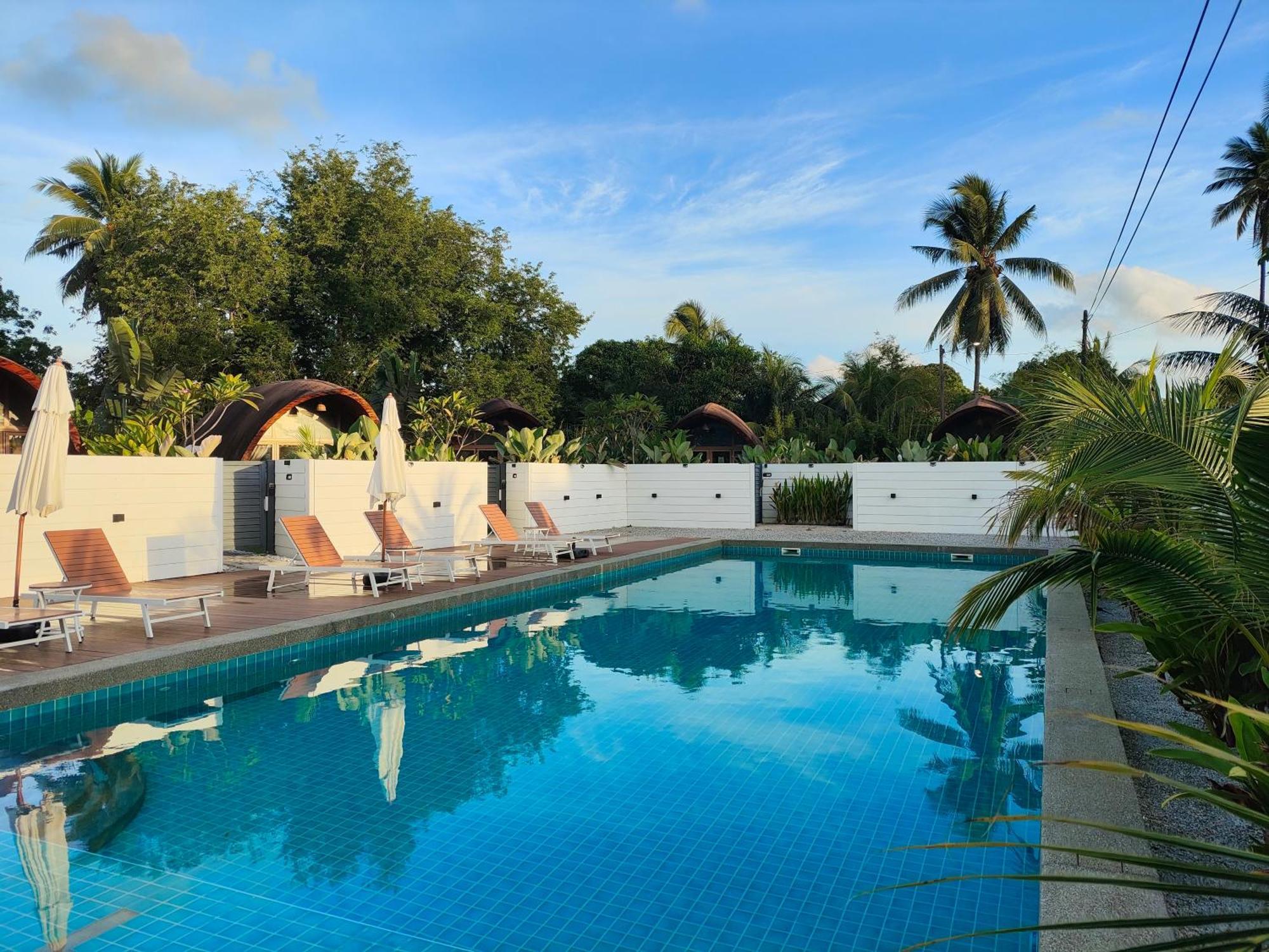 Found Mansion Otel Pantai Cenang  Dış mekan fotoğraf